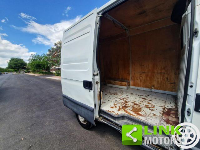 IVECO Daily 29L10V 2.3 Hpi TDI PC-TM Furgone L MOTORE NUOVO!