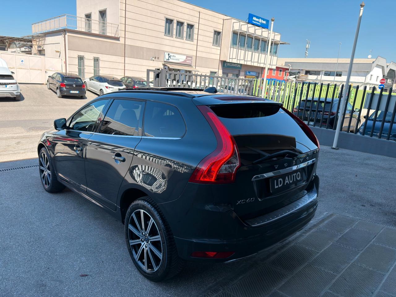 Volvo XC 60 XC60 D4 AWD Geartronic Summum DISTRIBUZIONE OK TETTO APRIBILE