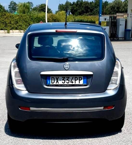 Lancia Ypsilon 1.4 Platino Ecochic GPL