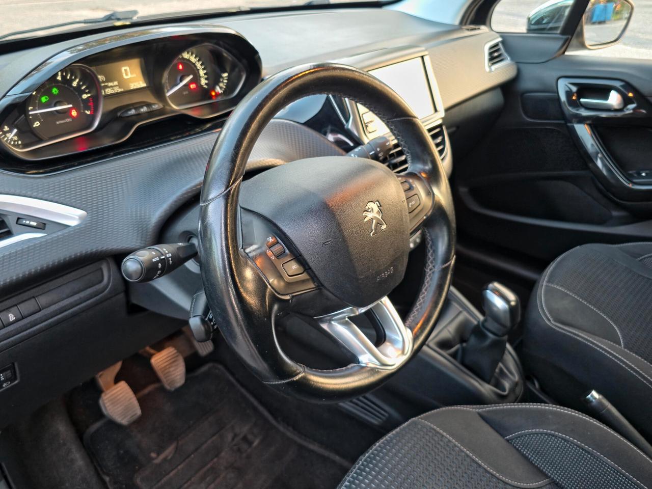 Peugeot 208 PureTech 82 5 porte Allure E6b Manuale NEO 2017