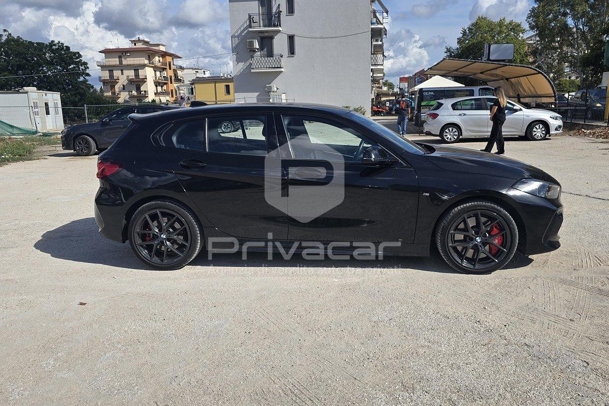 BMW 118d 5p. Msport Exterior
