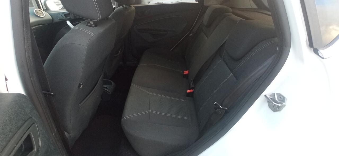Ford Fiesta 1.4 TDCi 5p. Titanium