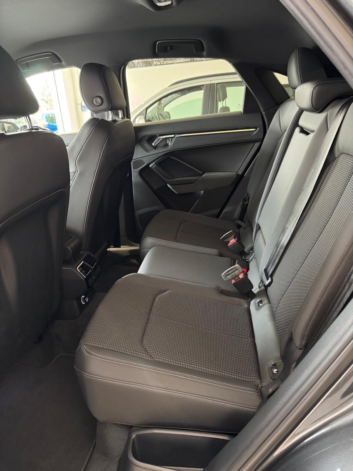 Audi Q3 35 TDI S tronic line edition