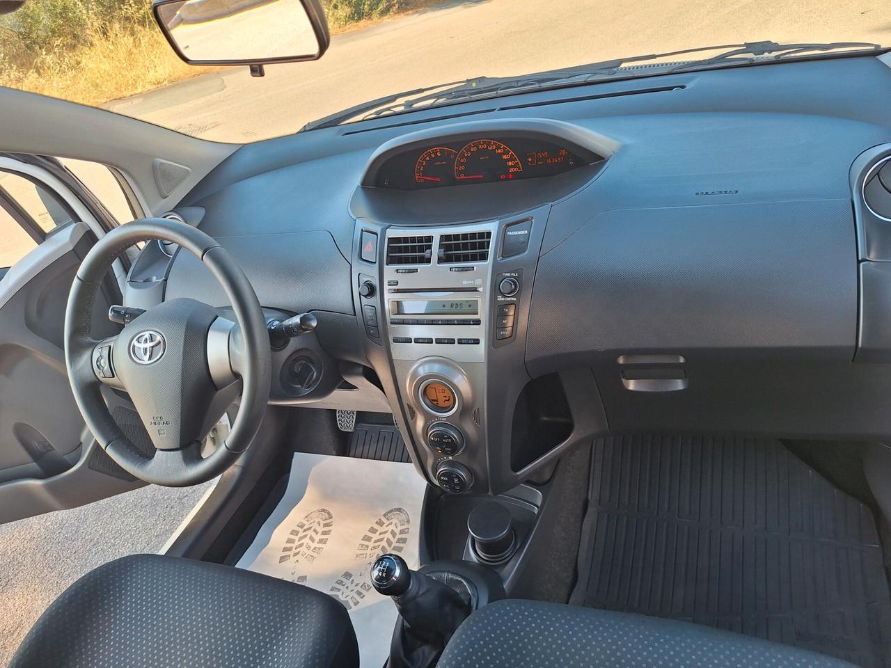 Toyota Yaris 1.0 5 porte SOL PERFETTA CERTIFICATA
