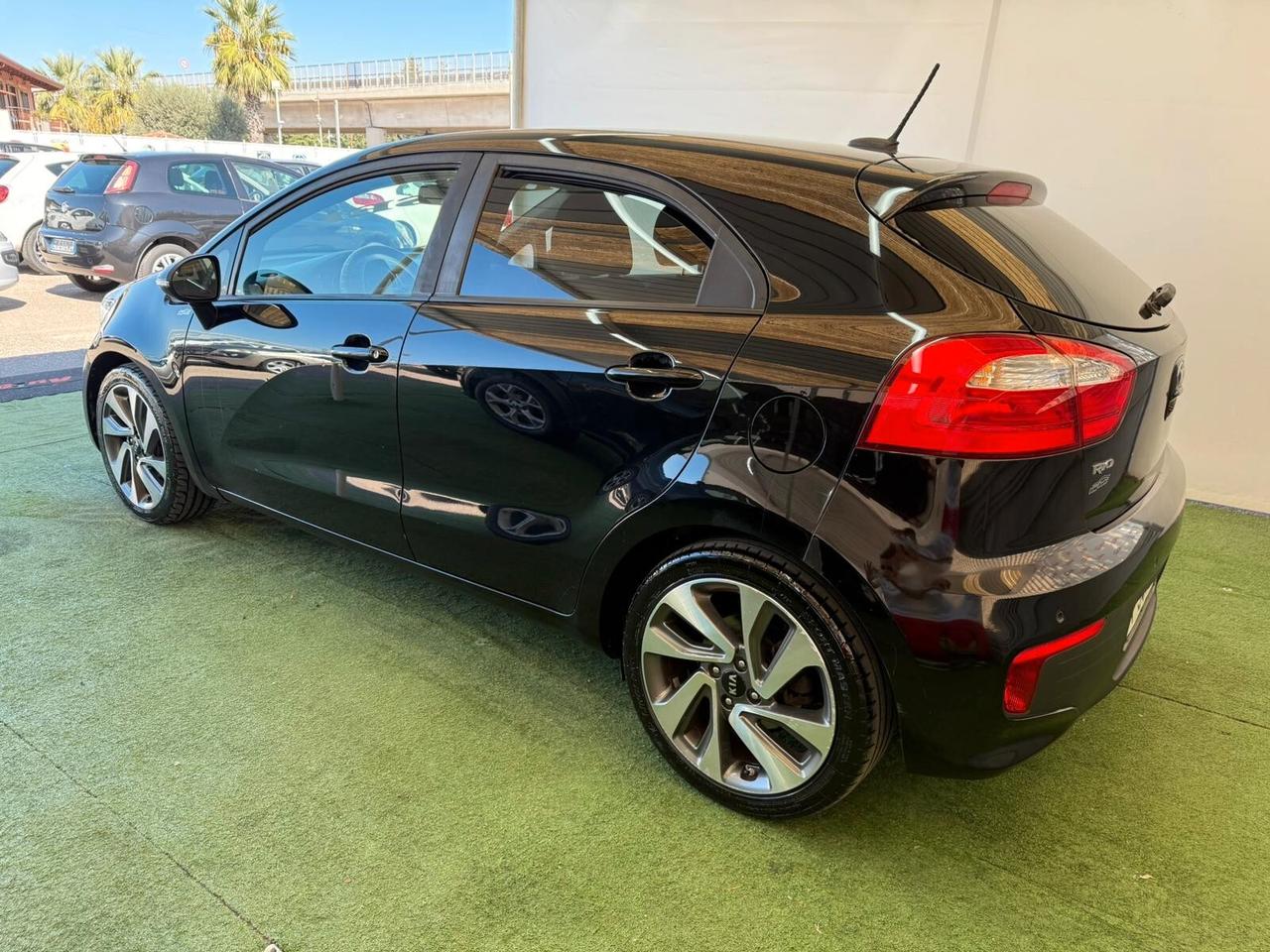 KIA RIO 1.1 DIESEL 75CV HIGH TECH