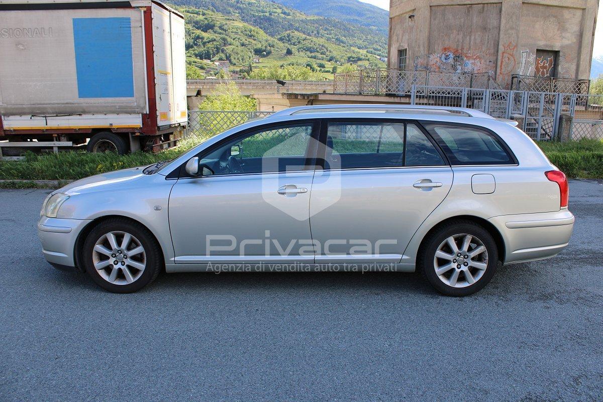 TOYOTA Avensis 2.0 D-4D 16V Station Wagon