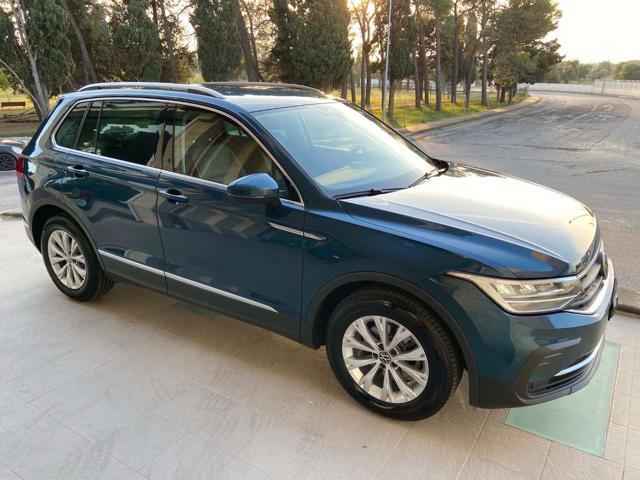 VOLKSWAGEN Tiguan 2.0 TDI 150 CV SCR DSG Life
