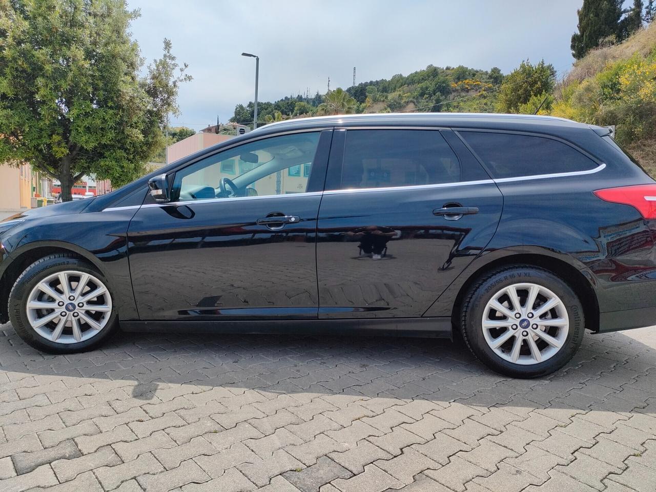 Ford Focus 1.5 TDCi 120 CV Start&Stop Powershift SW Titanium