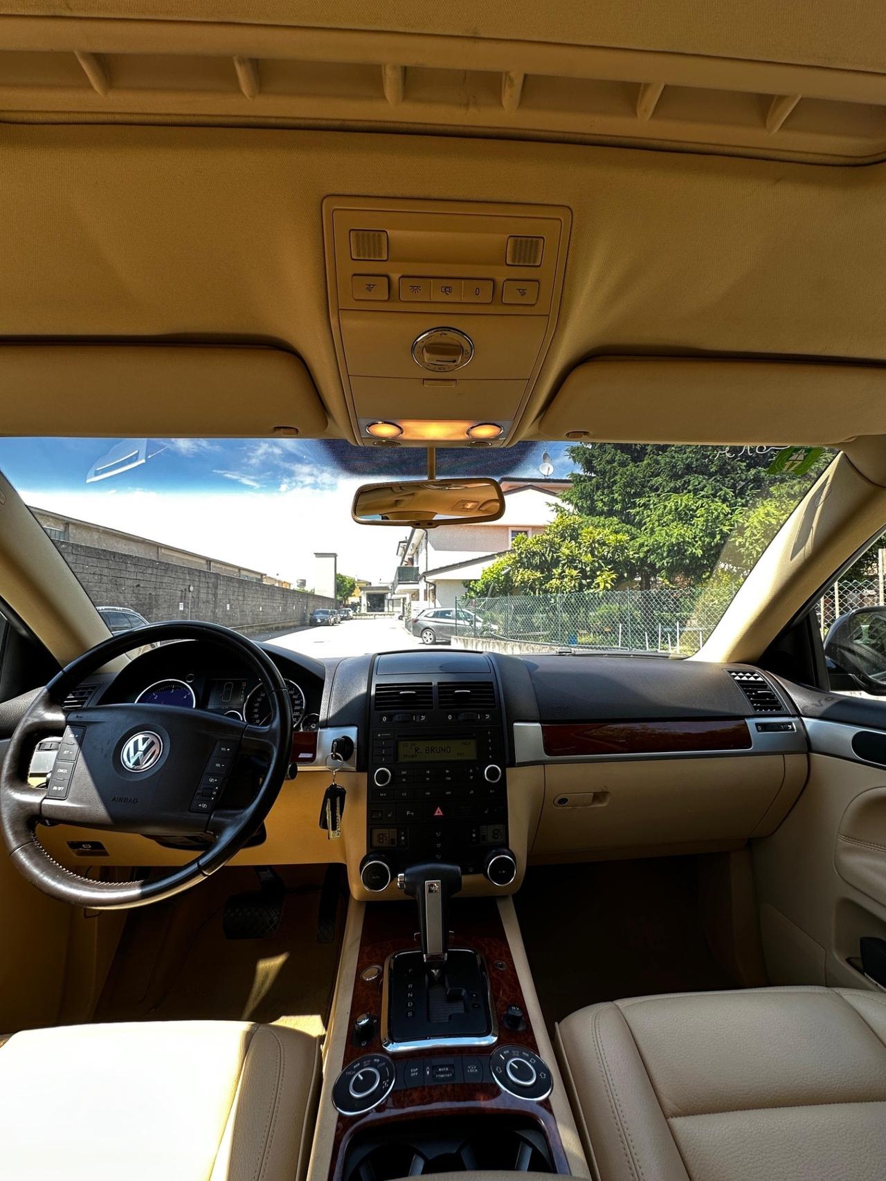 Volkswagen Touareg 3.0 V6 TDI DPF tiptronic