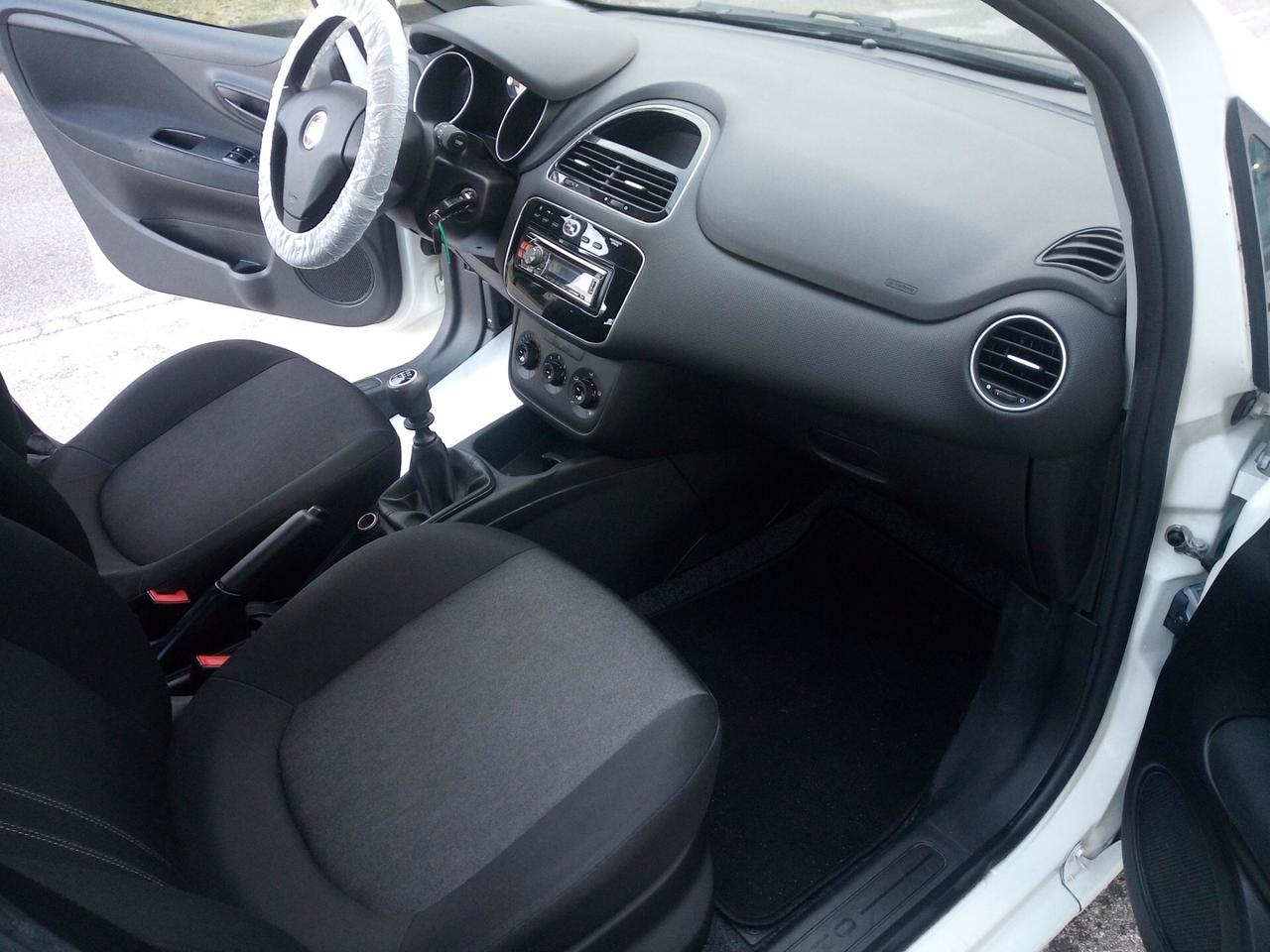 FIAT GRANDE PUNTO 1,2 BENZINA