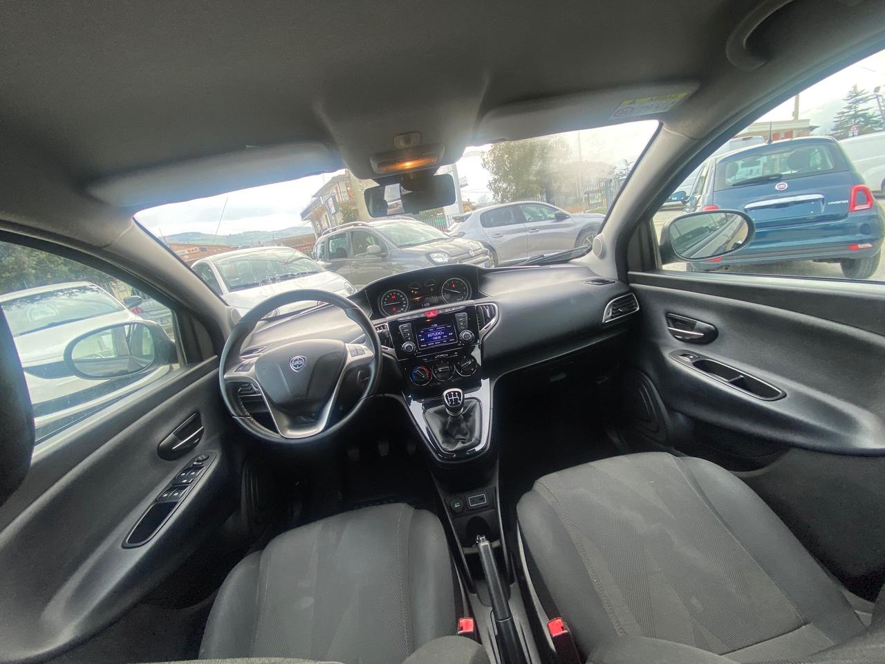 Lancia Ypsilon 1.2 69 CV 5 porte GPL Ecochic Gold