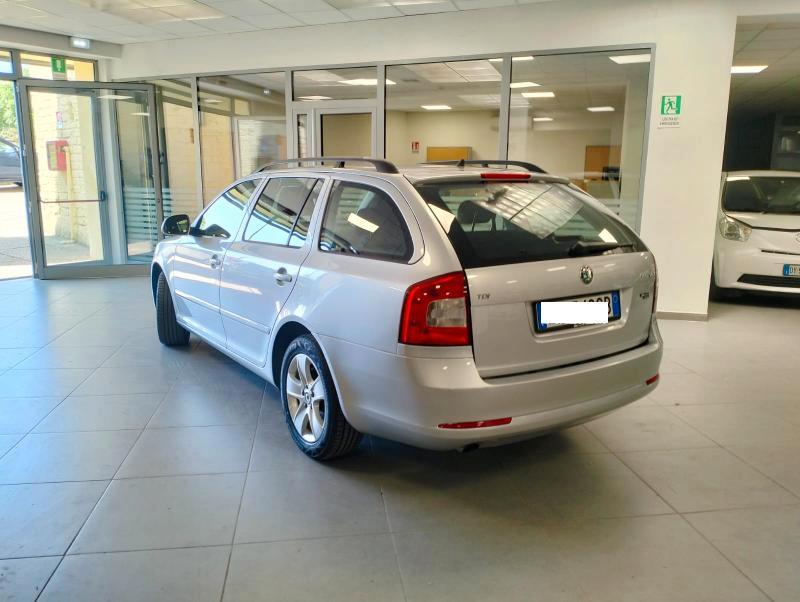 Skoda Octavia Berlina Octavia 1.6 tdi cr SW KM 149000