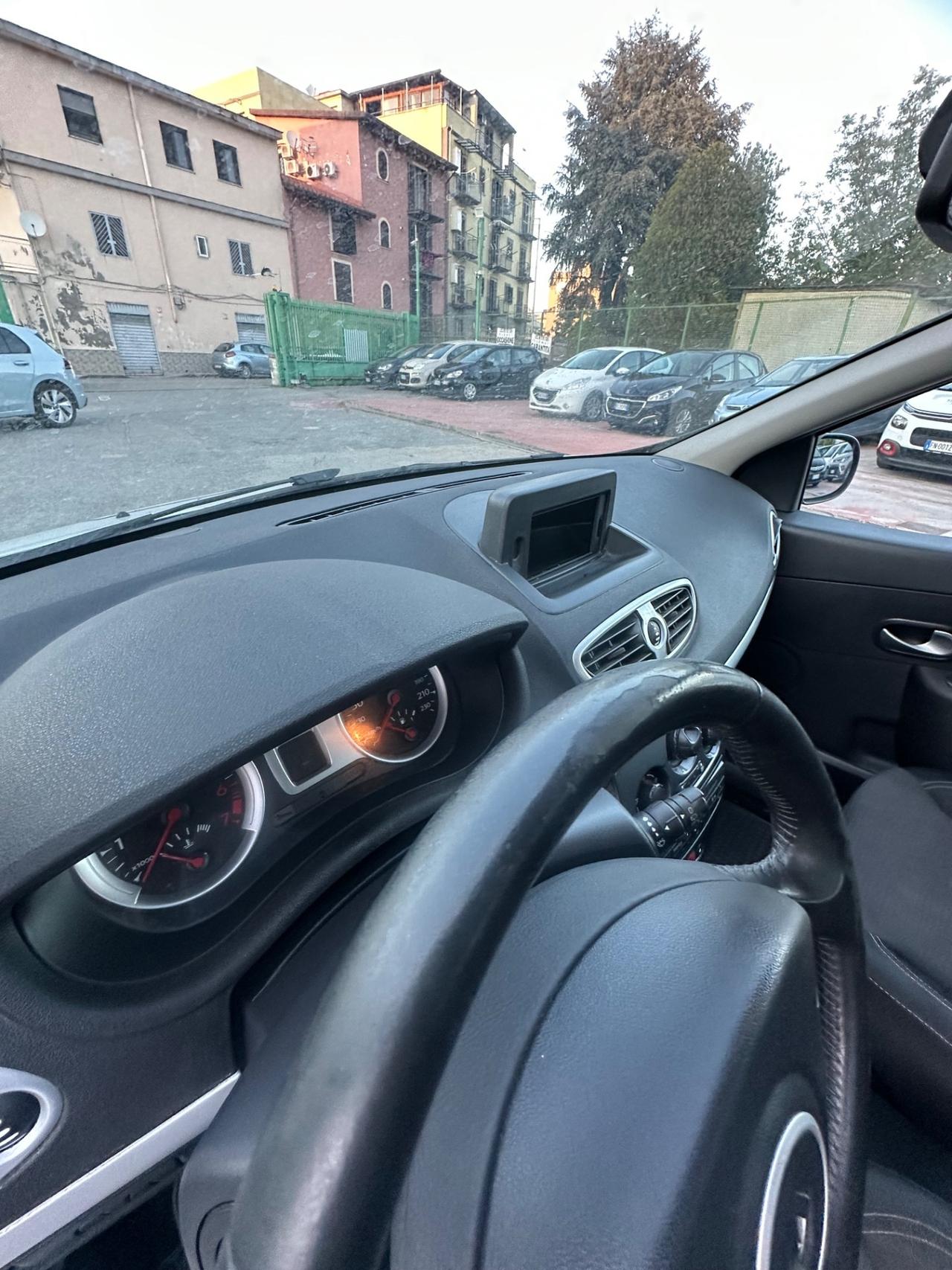 Renault Clio 1.2 16V 5 porte GPL Dynamique