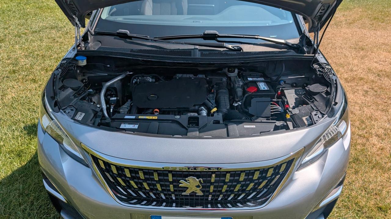 Peugeot 3008 BlueHDi 130 EAT8 TETTO APRIBILE