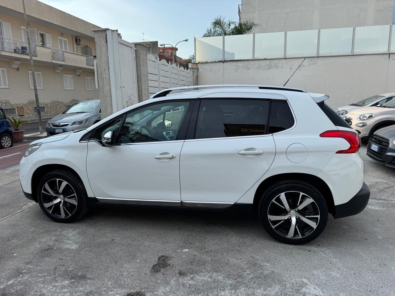 Peugeot 2008 1.6 DIESEL 115CV Allure 2015