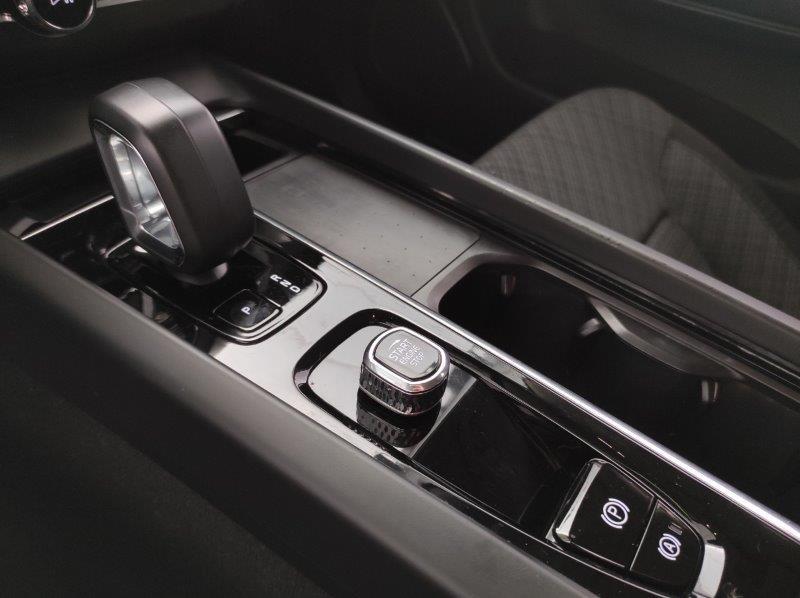 VOLVO XC60 (2017-->) - XC60 B4 (d) automatico Core
