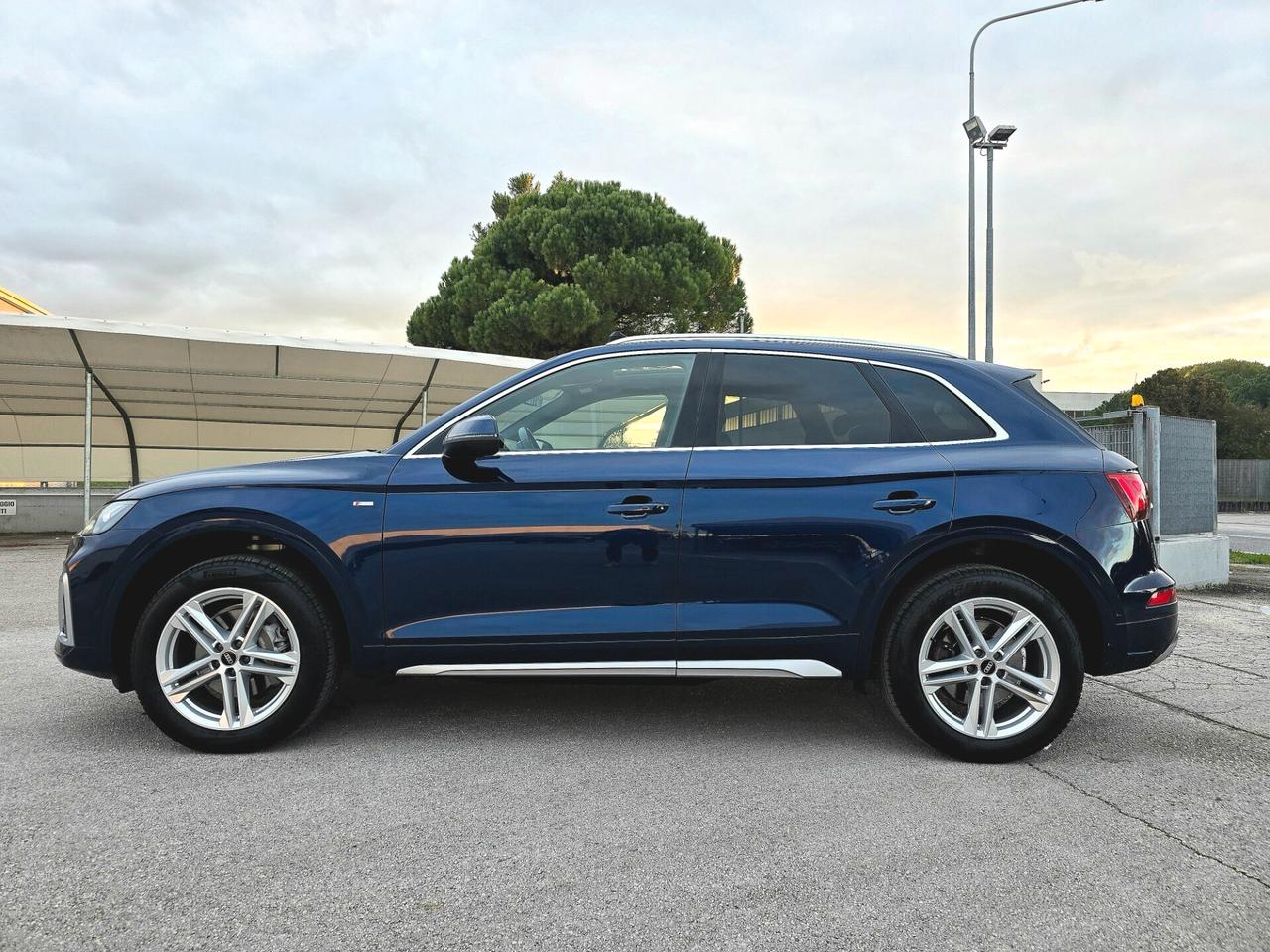 Audi Q5 40 2.0 tdi mhev 12V S line Plus quattro