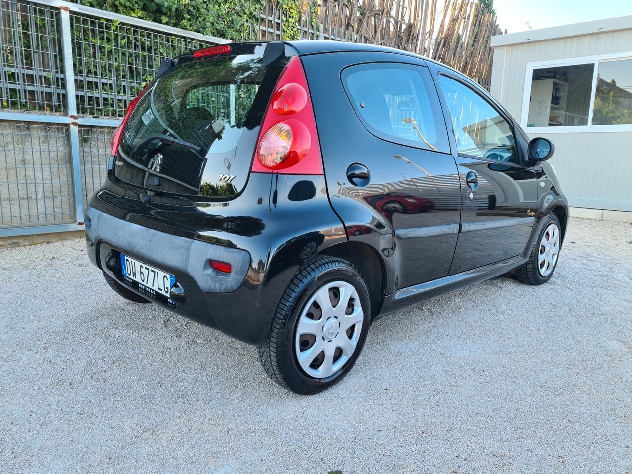 Peugeot 107 1.0 68CV 5p. Sweet Years PERFETTA