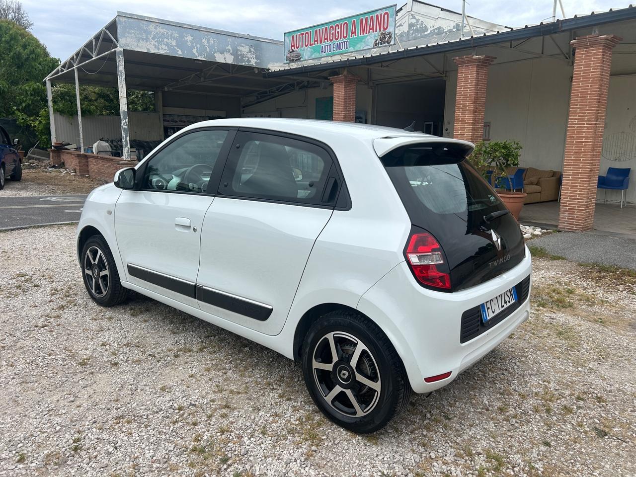 Renault Twingo TCe 90 CV EDC Lovely