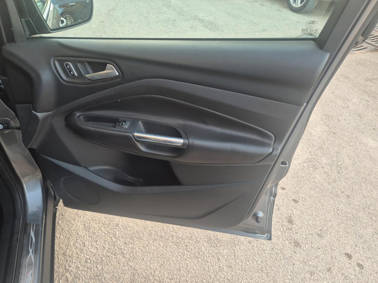 FORD KUGA ANNO 2014 2.0 TDCI 140 CV TITANIUM KM CERTIF