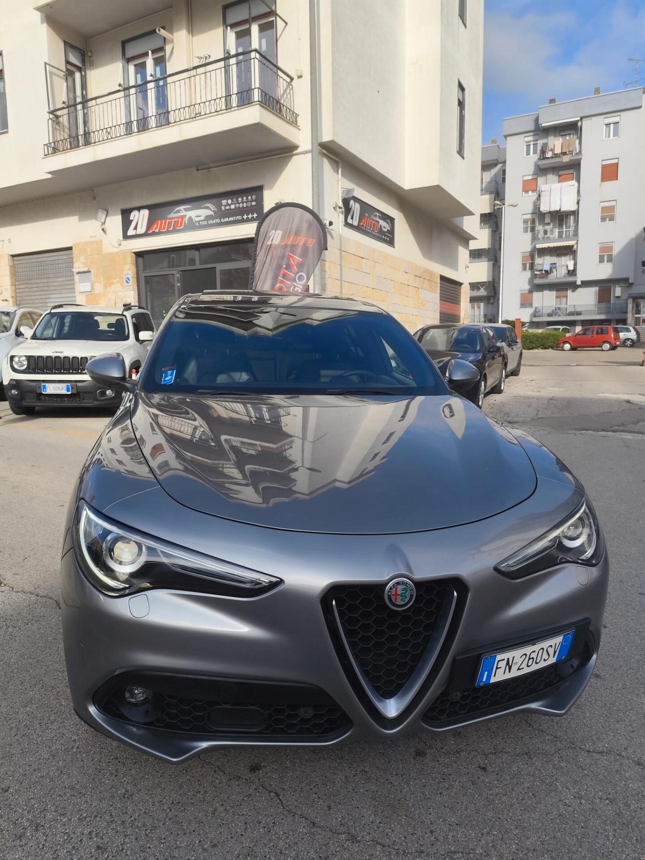 Alfa Romeo Stelvio 2.2 Jtdm Q4 Super * 210cv * Tetto * Navi * Pelle * Garantita 12 Mesi