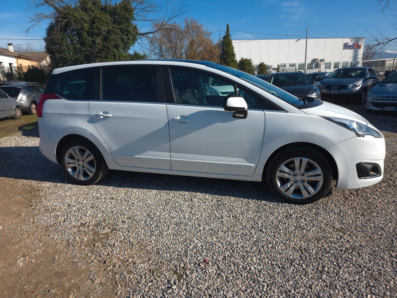 Peugeot 5008 BlueHDi 120 S&S Allure