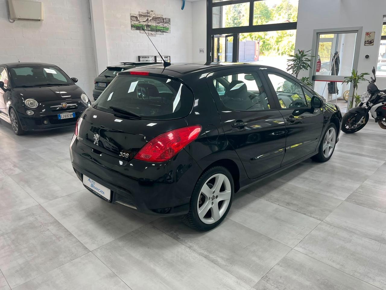Peugeot 308 5p 1.6 hdi 110cv