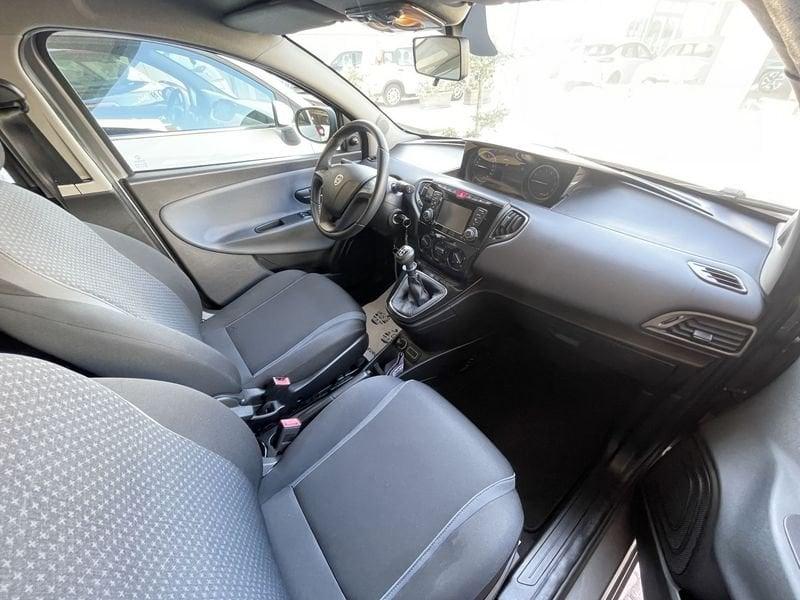 Lancia Ypsilon 1.2 69 CV 5 porte GPL Ecochic Gold