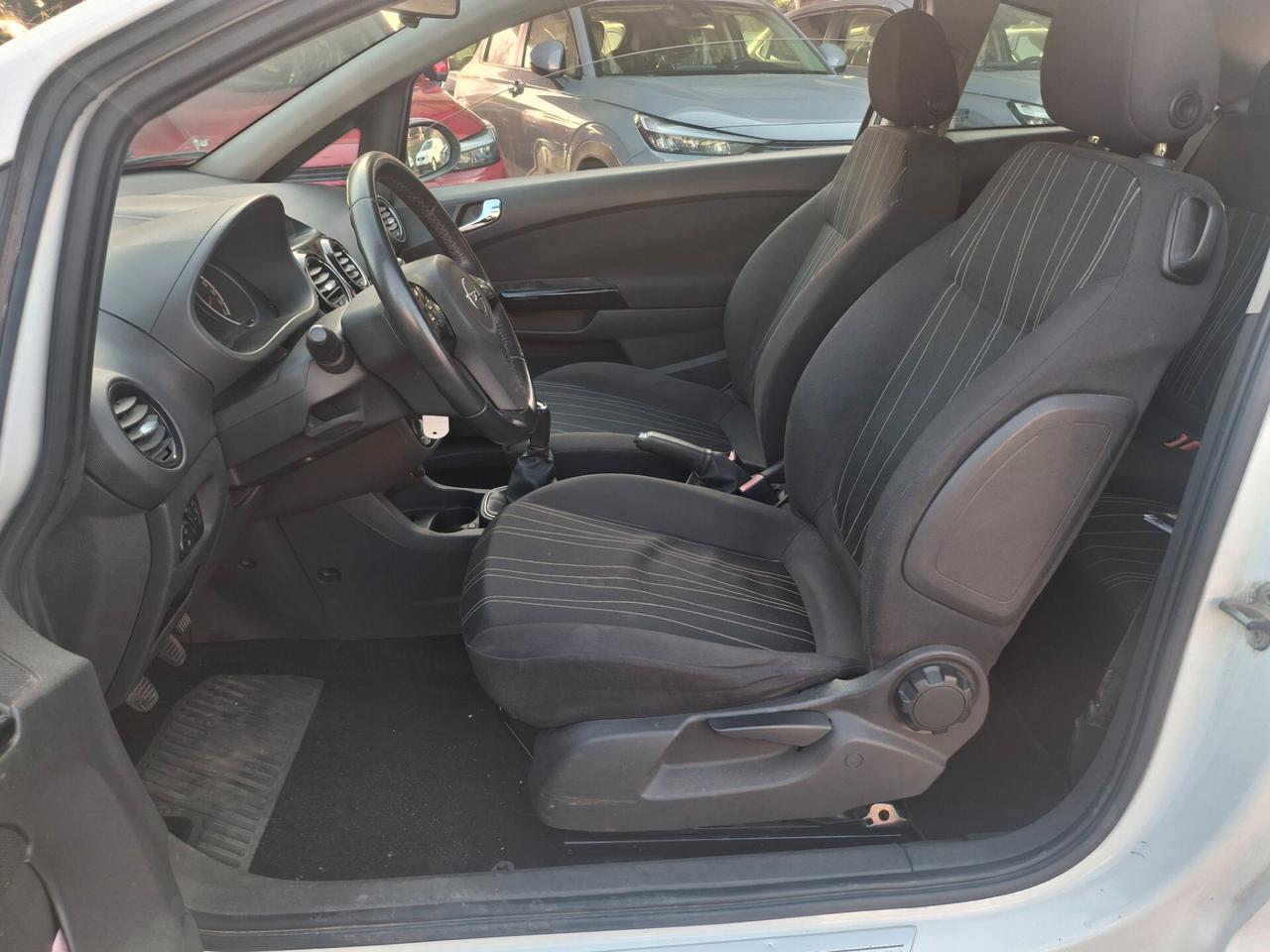 Opel Corsa 1.3 CDTI 75CV.-DIESEL-NEOPATENTATI-