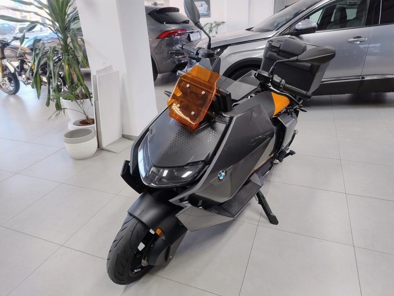 Bmw CE 04