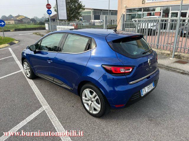 RENAULT Clio TCe 12V 75 CV 5 porte Moschino Intens