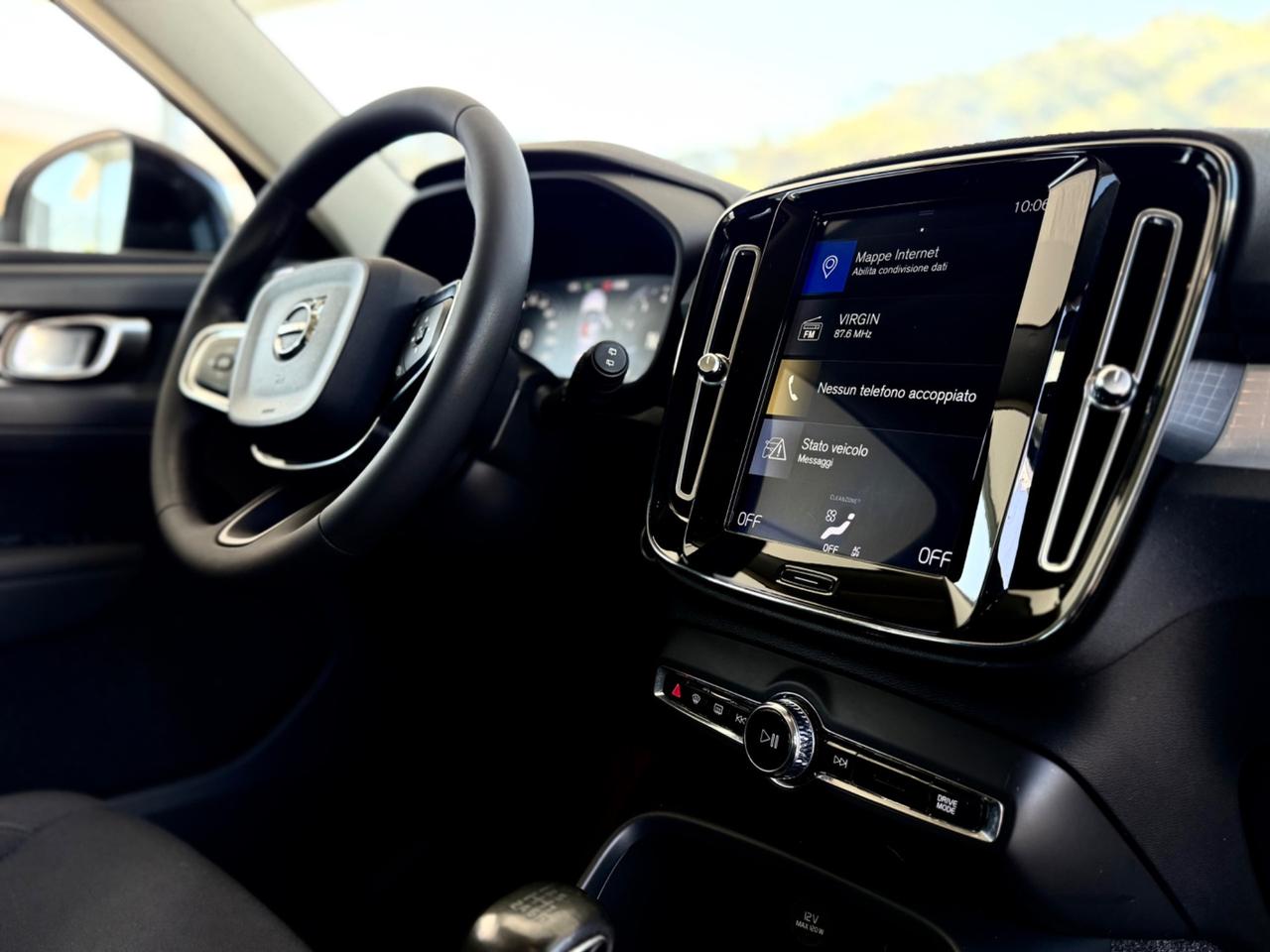 Volvo XC40 T3 *LED*CERCHI18*UNIPRO