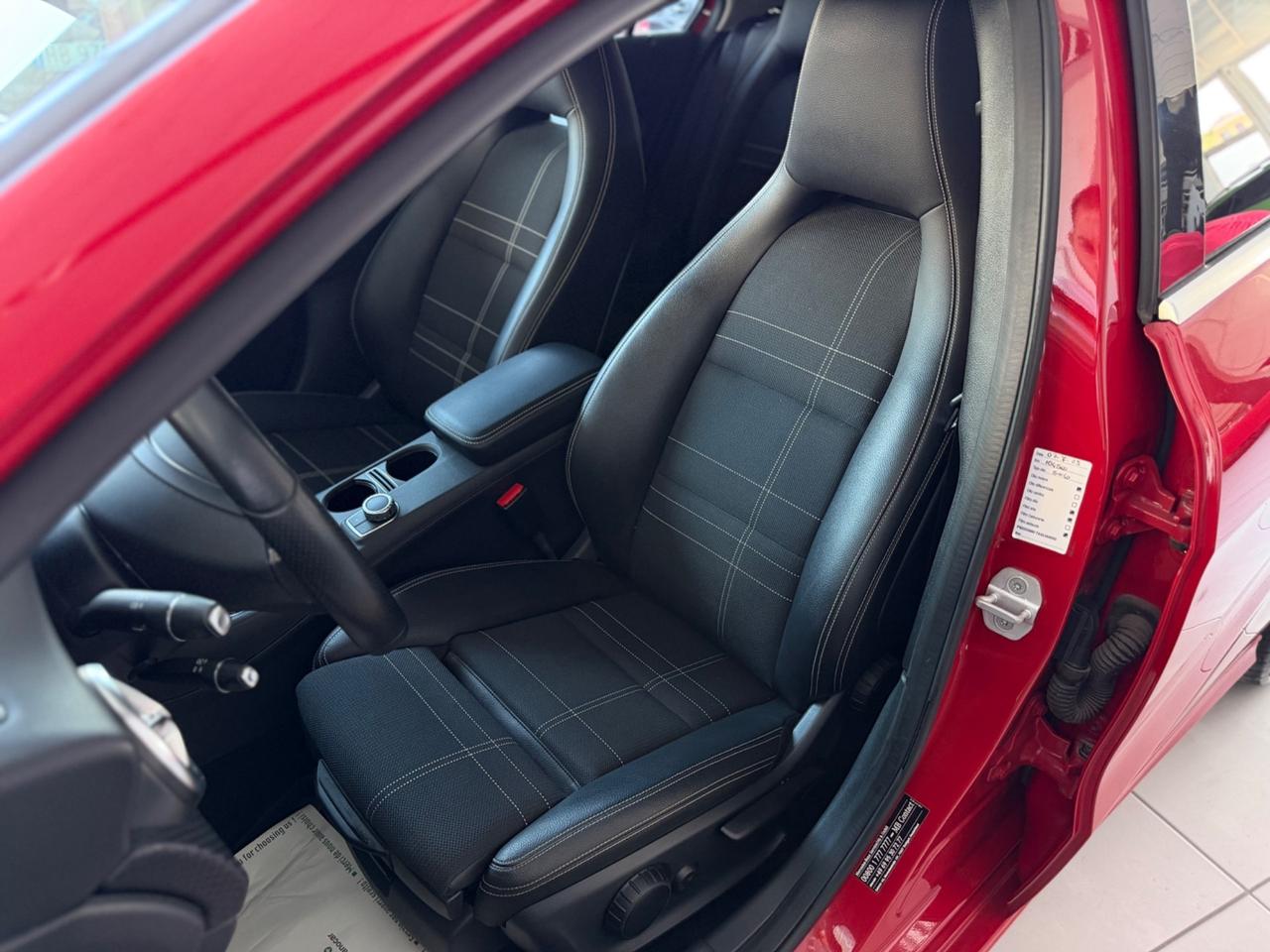 Mercedes A 200 d Sport Euro6 Neopatentati RED-LINE