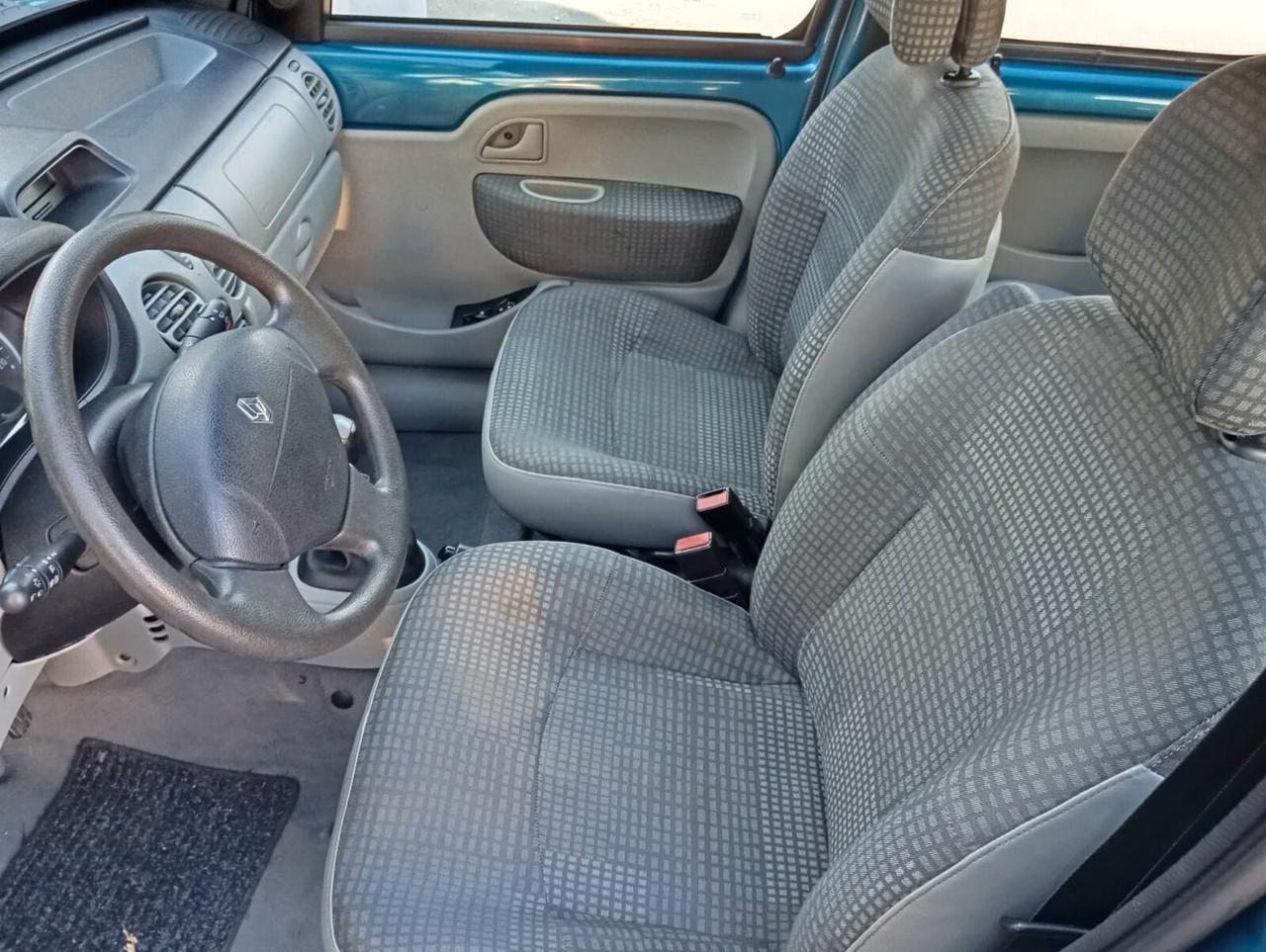 Renault Kangoo 1.2 16V 5p. Confort trasporto disabili