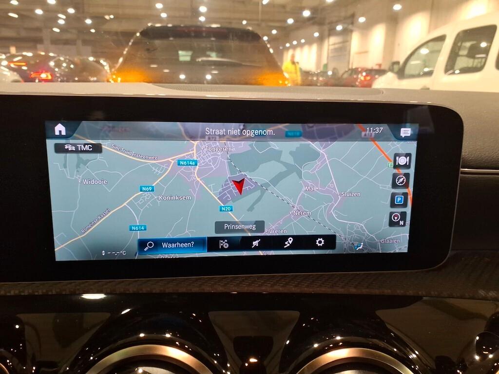 MERCEDES-BENZ A 160D 95CV 6M. BUSINESS SOLUTION ( NAVI PREMIUM - CRUISE - PELLE - PARK ASSIST )