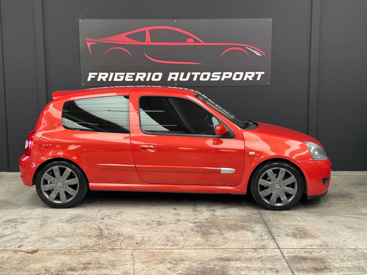 Renault Clio rs 182