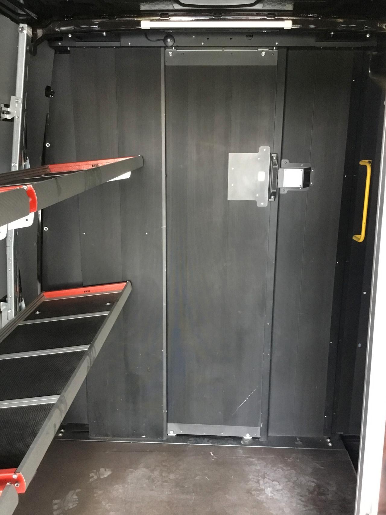 Volkswagen Crafter 35 2.0 TDI 140CV PM-DC Cabinato