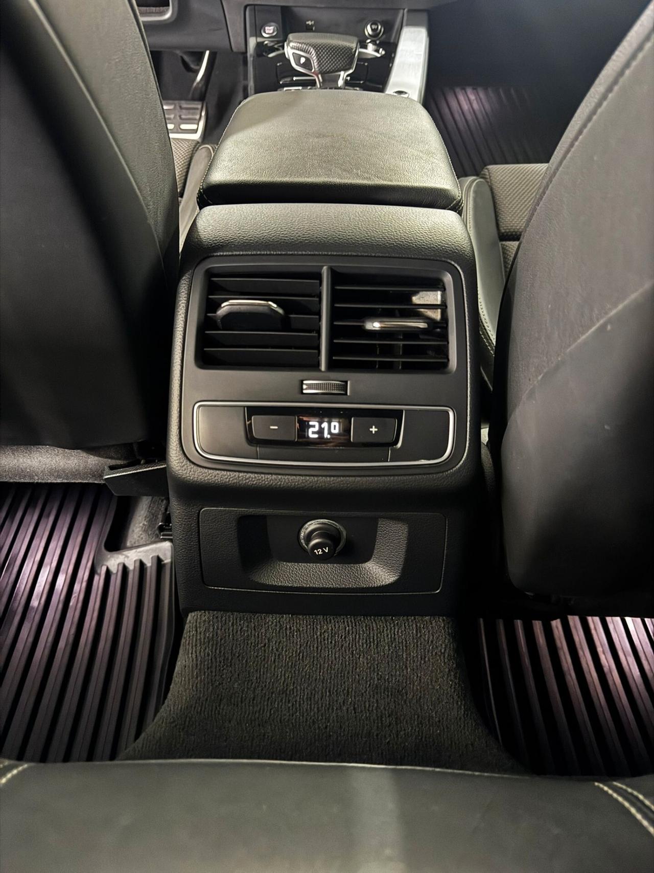 Audi A4 Avant 40 TDI S tronic line edition