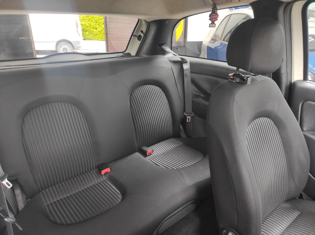 Lancia Ypsilon 1.2 Argento NEOPATENTATI