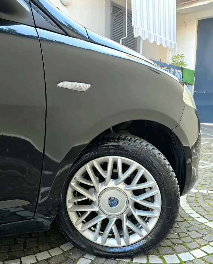 Lancia Ypsilon 1.2 69 CV 5 porte GPL Ecochic Elefantino