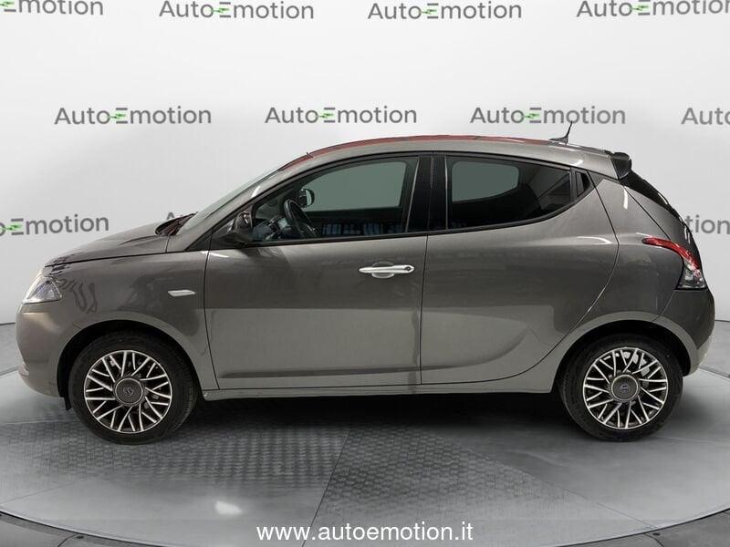 Lancia Ypsilon 1.0 FireFly 5 porte S&S Hybrid Gold Plus