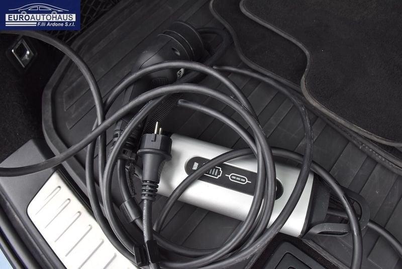 Lynk & Co 01 01 1.5 192KW PHEV DCT 6.6 KW OBC