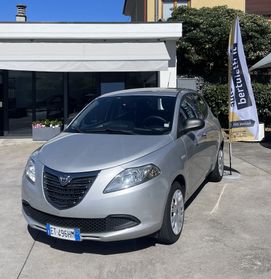 Lancia Ypsilon 1.2 69 CV Silver - neopatentati