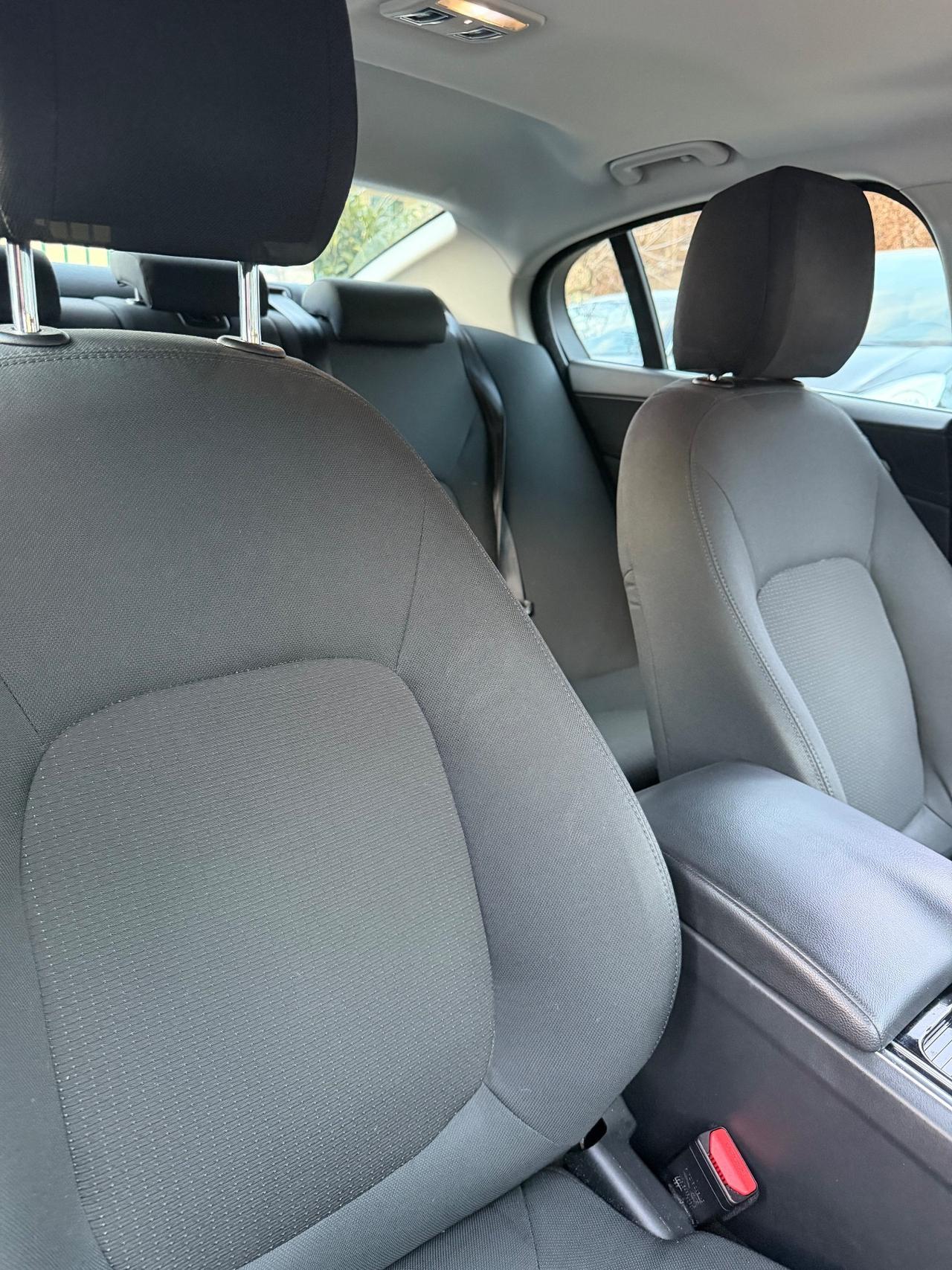 Jaguar XE 2.0 D PRESTIGE KMCERT UNICOPR FULLED