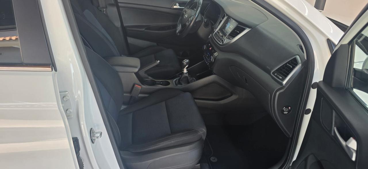 Hyundai Tucson 2.0 CRDi 4WD XPossible TETTO