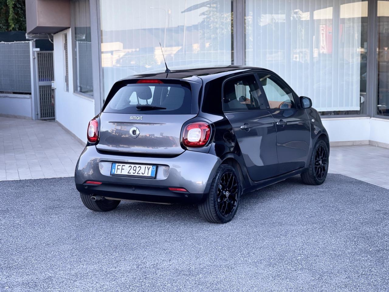 Smart ForFour 0.9 Benzina 90CV E6 Automatica Neo - 2016