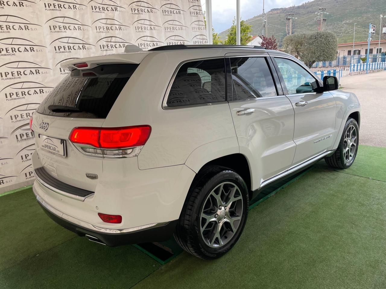 Jeep Grand Cherokee 3.0 V6 CRD 250 CV MJT II Summit Platinum Ed.