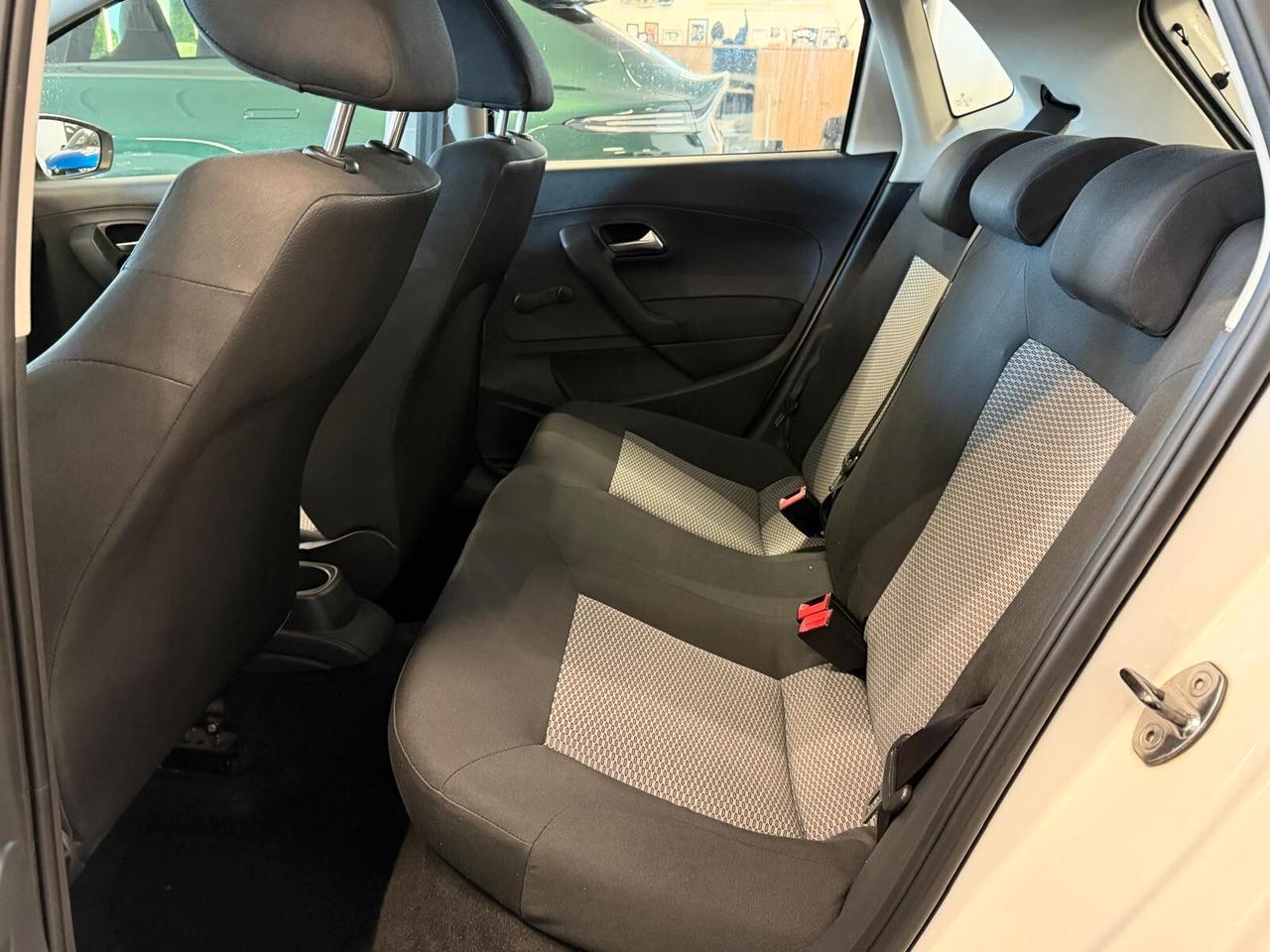 VOLKSWAGEN POLO 1.2 TDI 75CV 55KW OK NEOPATENTATI ANNO 2012