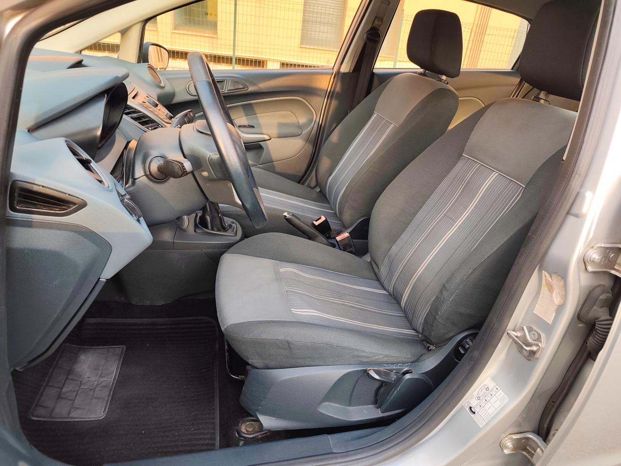 Ford Fiesta 1.2 Benz 82 CV 5 porte Titanium