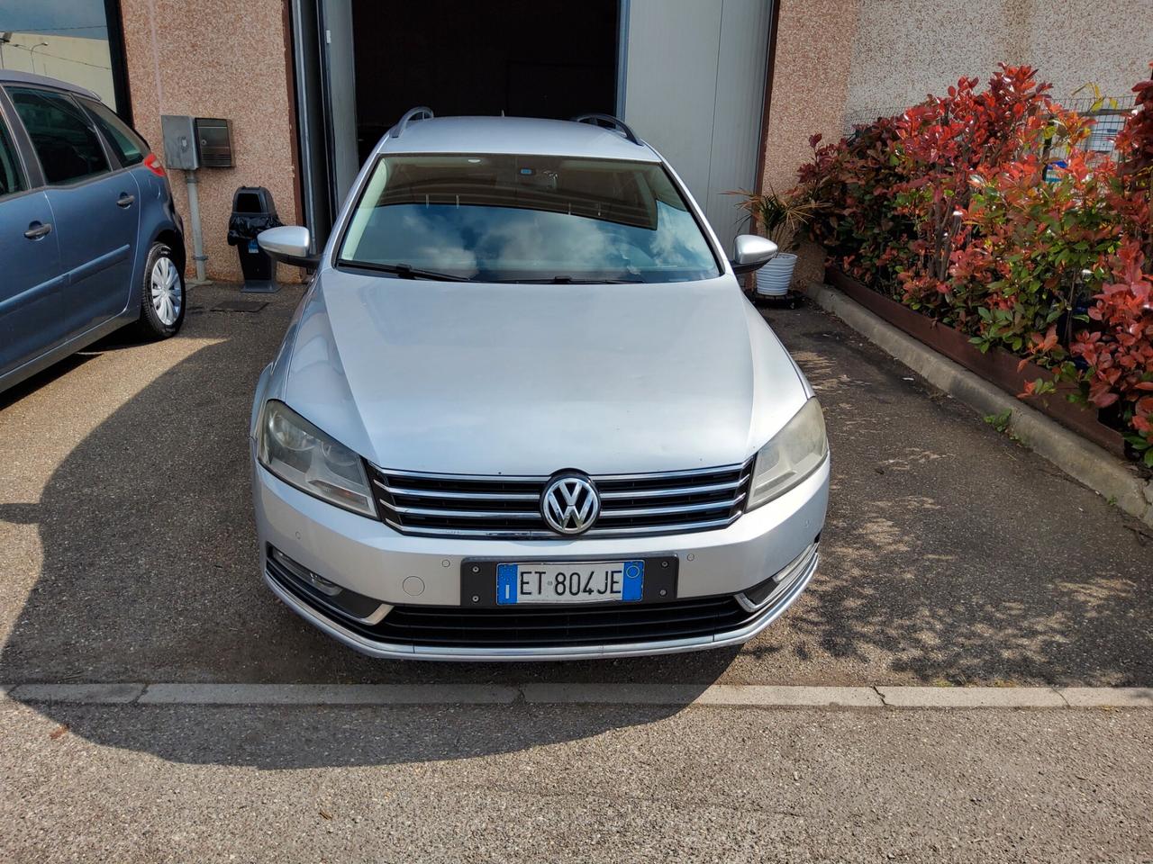 Volkswagen Passat Var. Bs. 1.6 TDI DSG Comf. BMT